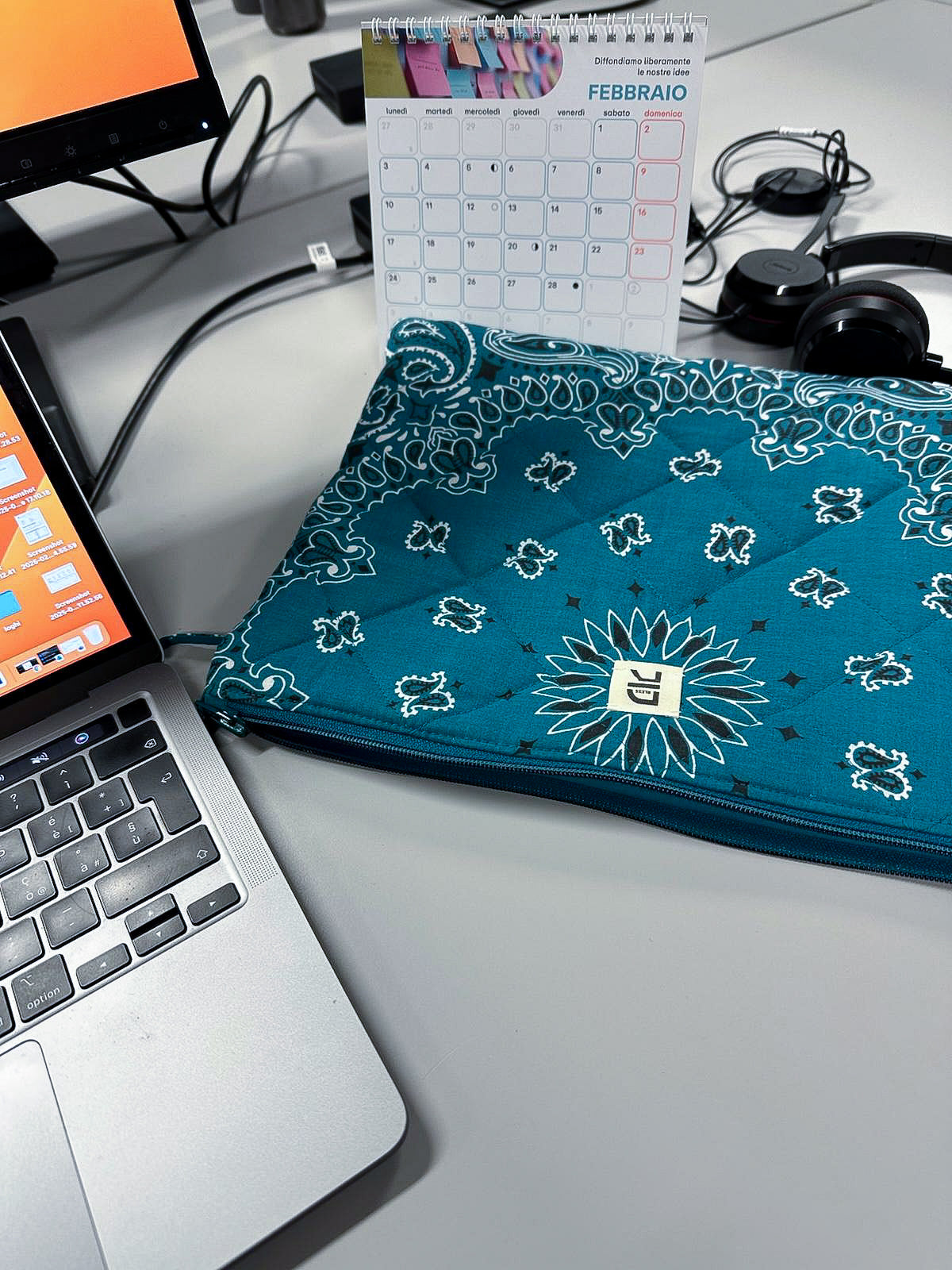 Laptop Sleeve Bandana