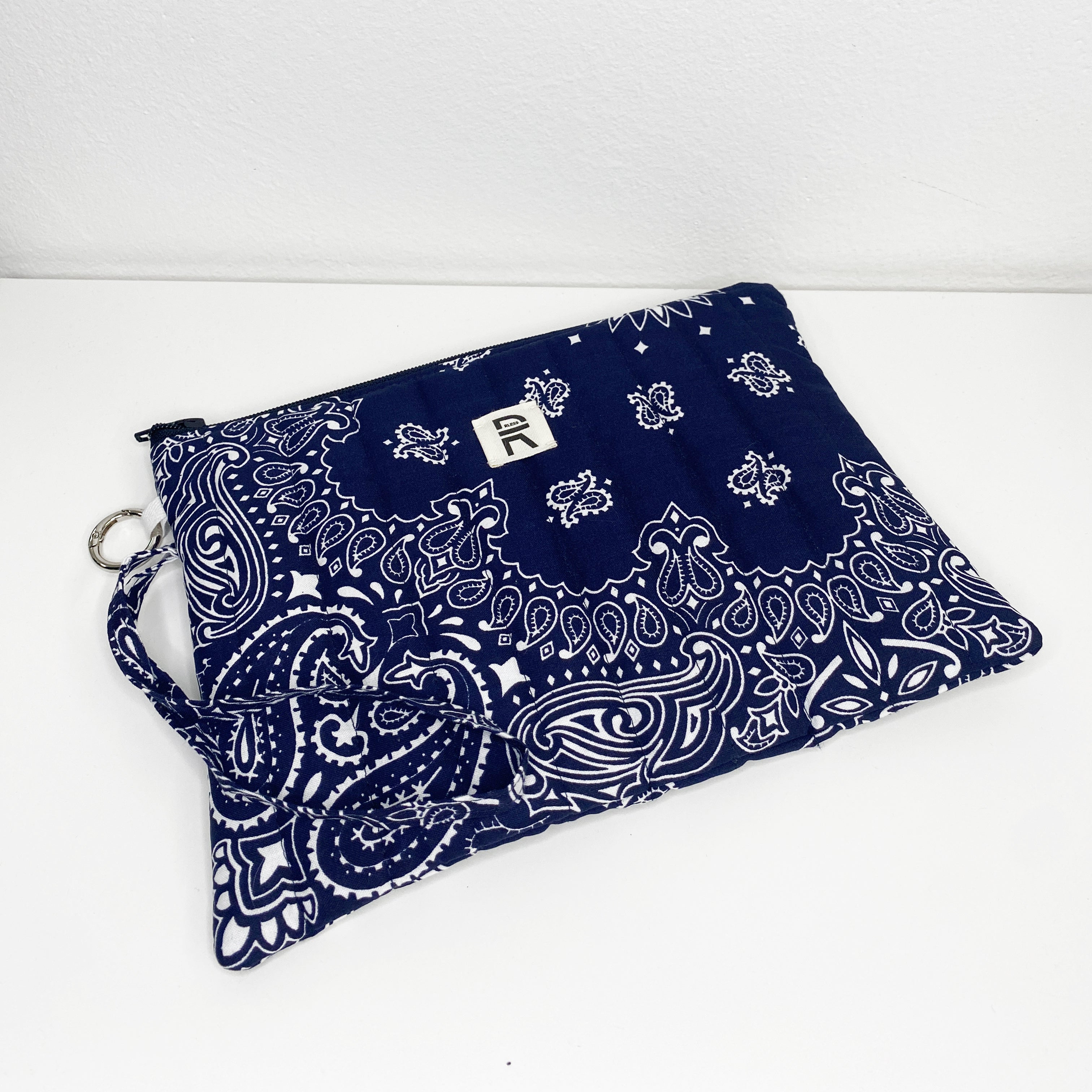 Pouch Bandana